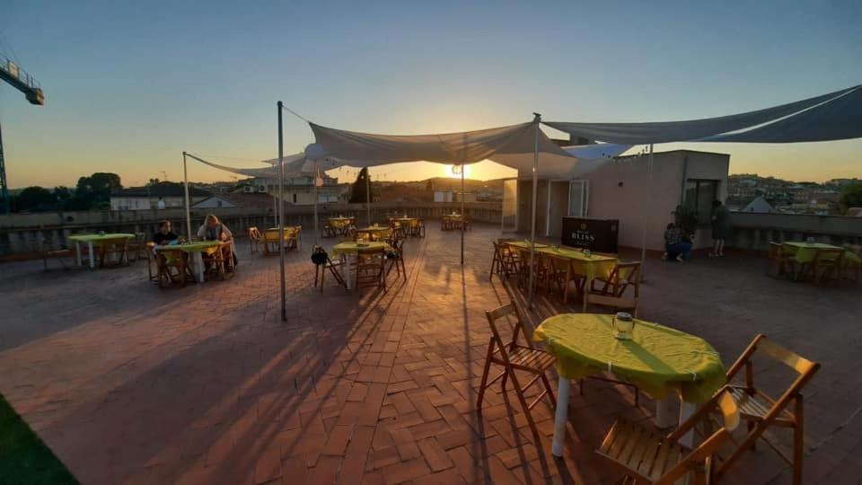 Hotel Fonda Neus Сан-Садурни-д'Анойя Экстерьер фото