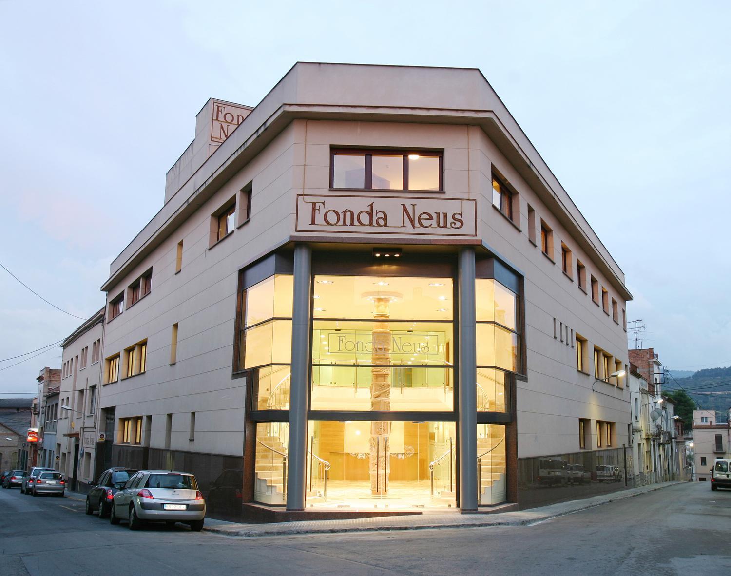 Hotel Fonda Neus Сан-Садурни-д'Анойя Экстерьер фото